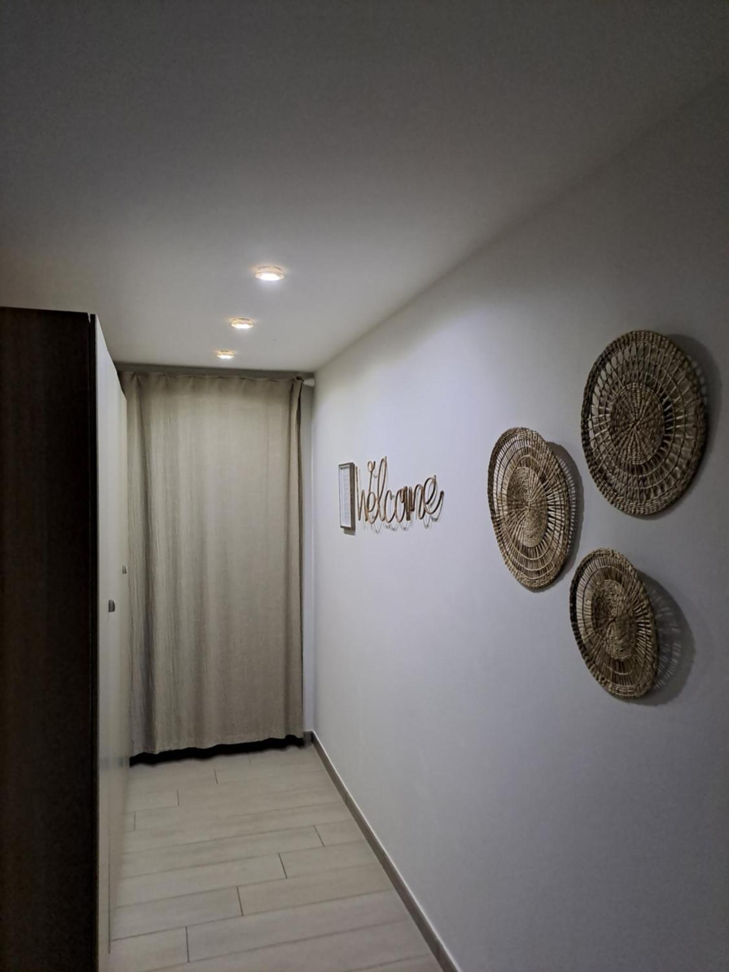 Fiumicino Airport Sunflower Room Εξωτερικό φωτογραφία